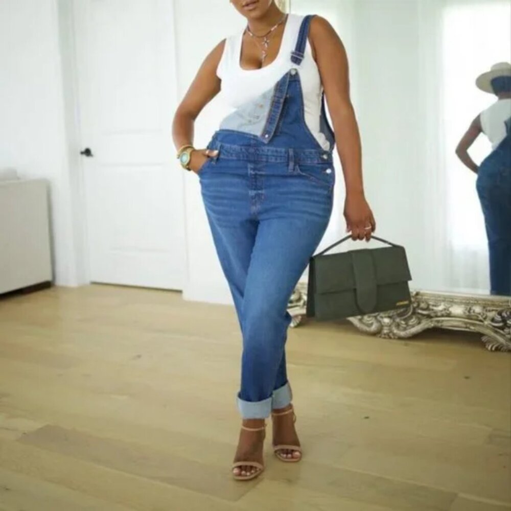 Women's Denim Overalls - Universal Thread™ Medium Wash‎ 2